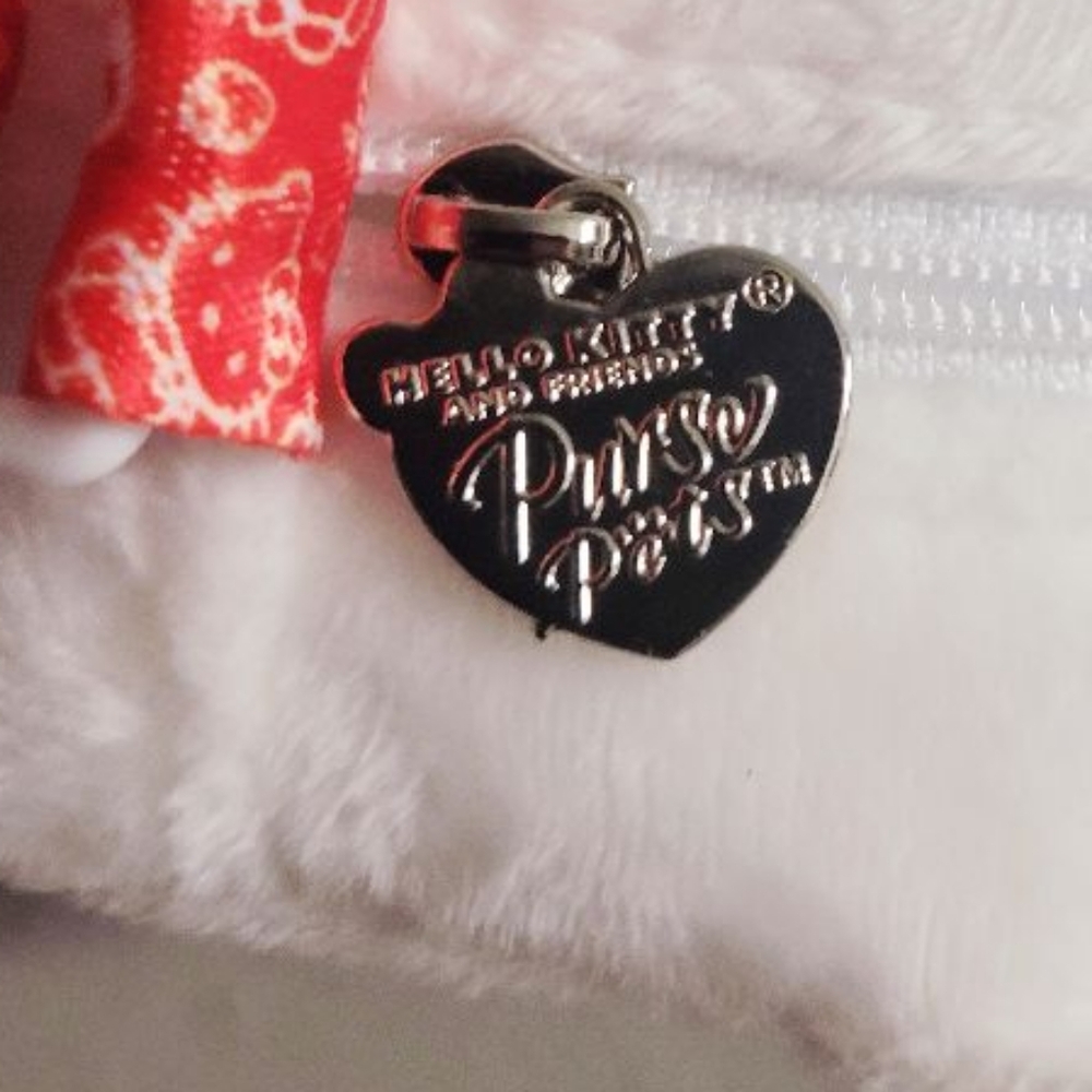 Sanrio Hello Kitty Purse Pets - Picture 10 of 10